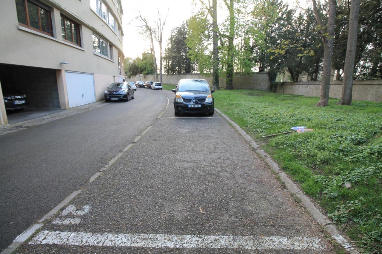 Derniere Reservations Avant Indisponibilite En Septembre Pour 12 Mois, Illimites Jacuzzi Spa Bain A Remous Interieur, Sauna Interieur, Parking Reserve, Vue Et Acces Parc, Prestations Uniques, 1Er Etage Corbeil-Essonnes Extérieur photo