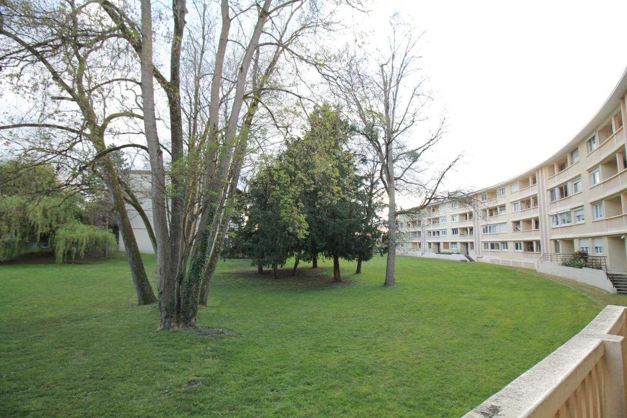 Derniere Reservations Avant Indisponibilite En Septembre Pour 12 Mois, Illimites Jacuzzi Spa Bain A Remous Interieur, Sauna Interieur, Parking Reserve, Vue Et Acces Parc, Prestations Uniques, 1Er Etage Corbeil-Essonnes Extérieur photo