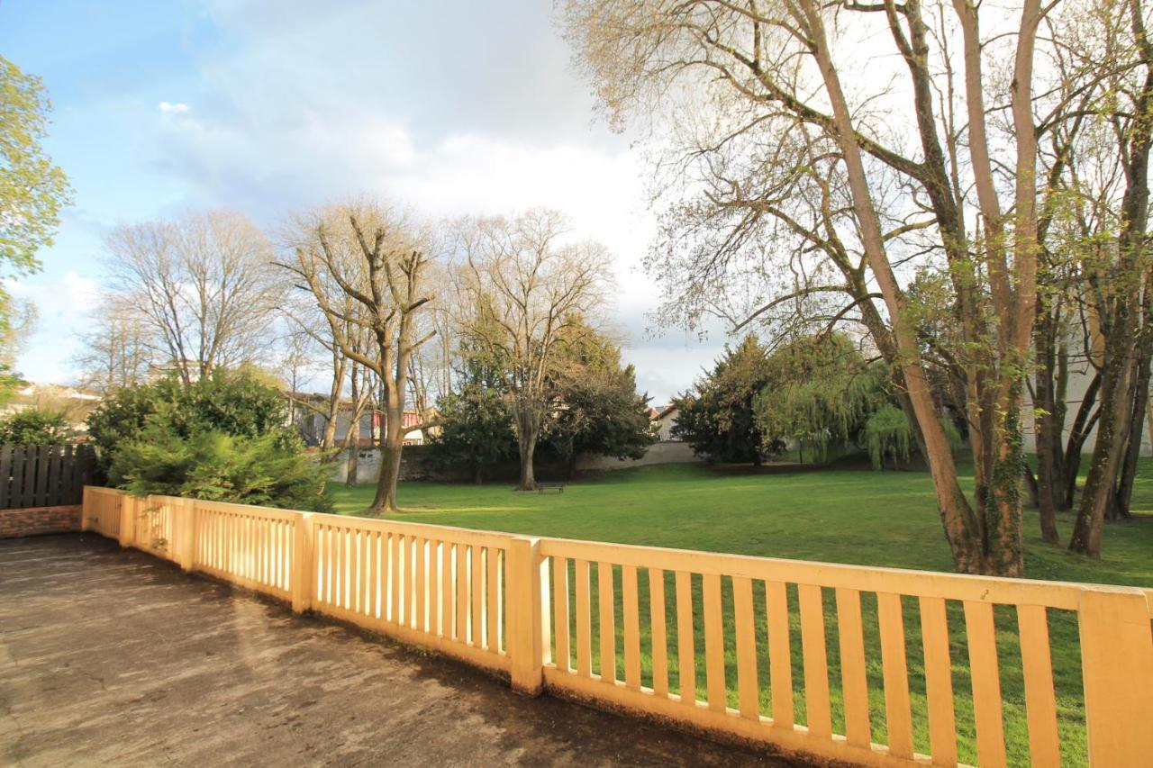 Derniere Reservations Avant Indisponibilite En Septembre Pour 12 Mois, Illimites Jacuzzi Spa Bain A Remous Interieur, Sauna Interieur, Parking Reserve, Vue Et Acces Parc, Prestations Uniques, 1Er Etage Corbeil-Essonnes Extérieur photo
